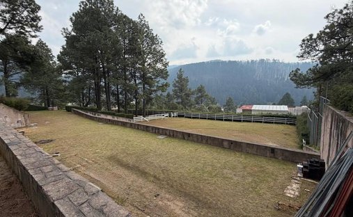 Land in Cañada de Alferes, State of Mexico, Mexico 1