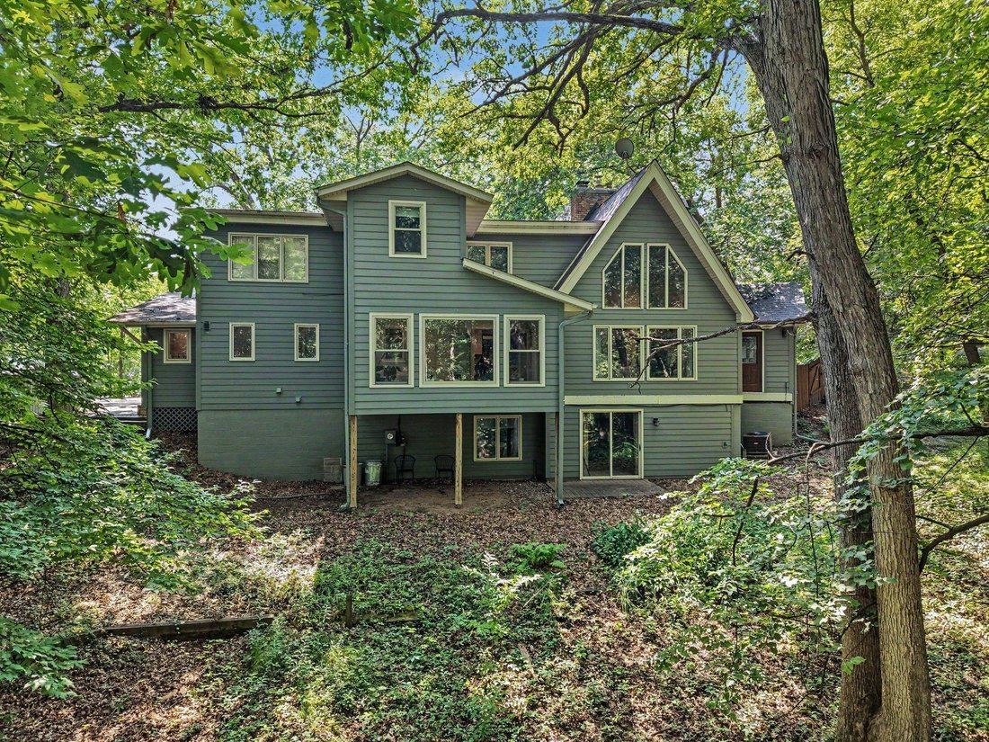 House in Minnetonka, Minnesota, United States 2 - 18594322