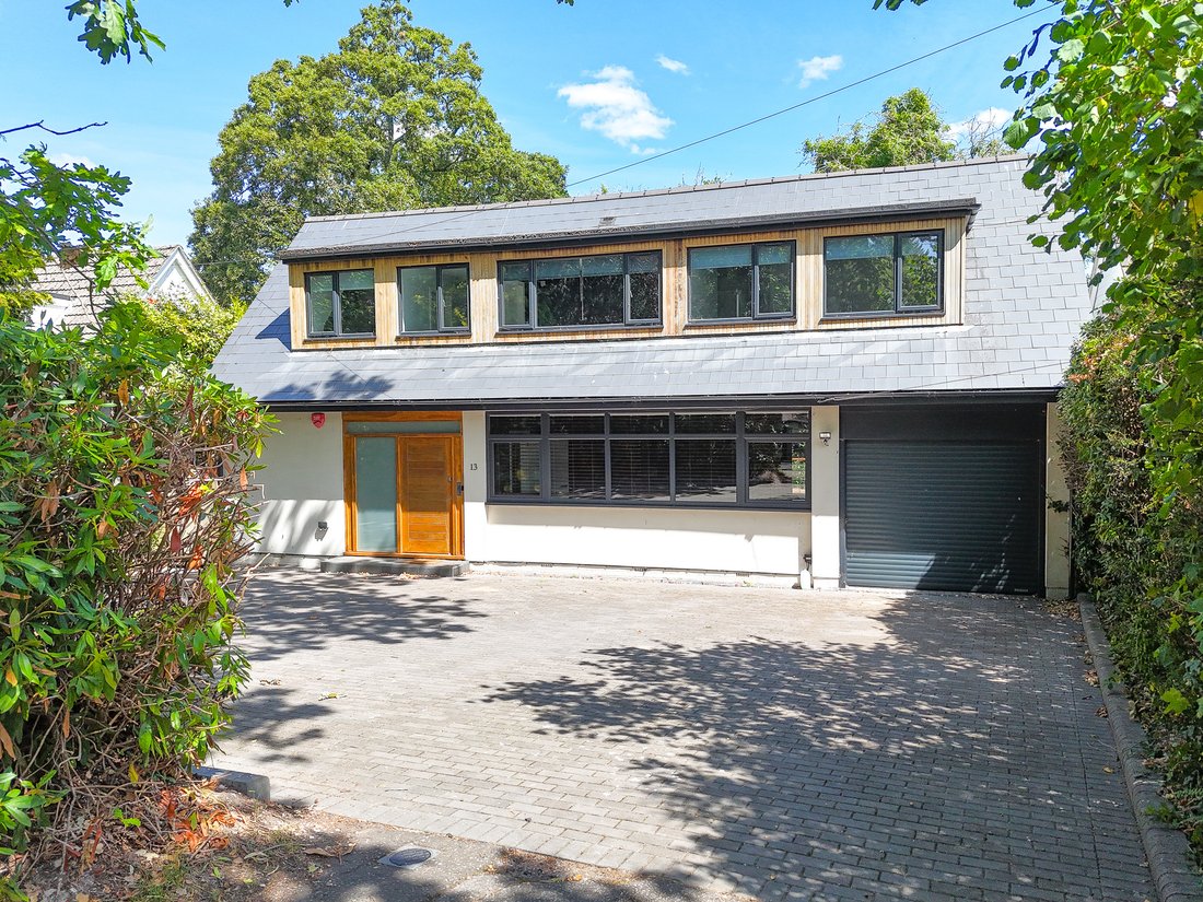 House in Christchurch, England 3 - 17488313