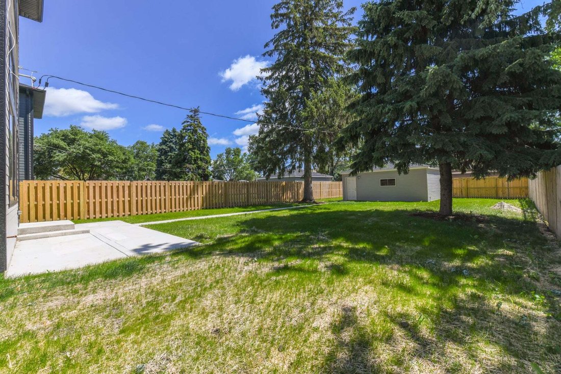 House in Schiller Park, Illinois, United States 4 - 18594673