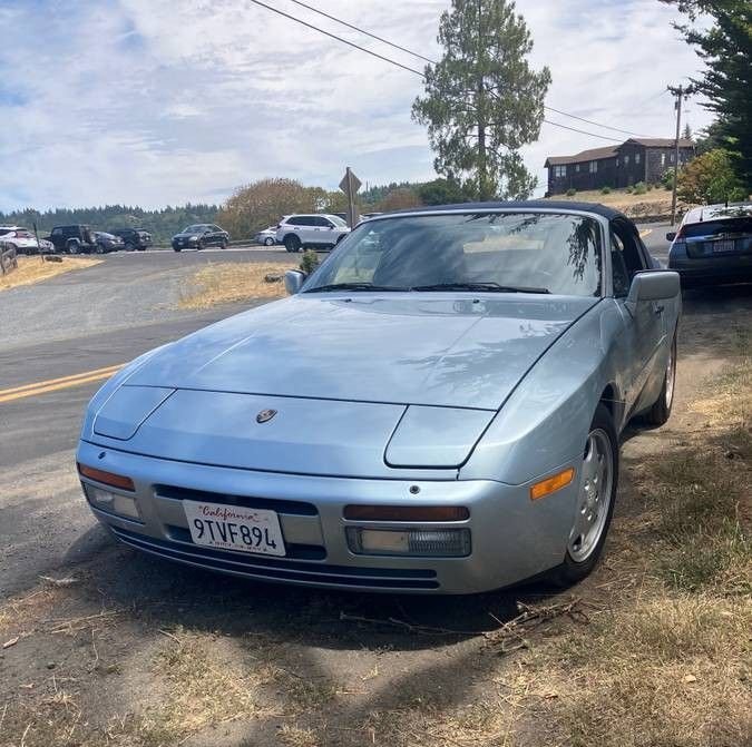 Cabriolet in Glendale, United States 1 - 18594689
