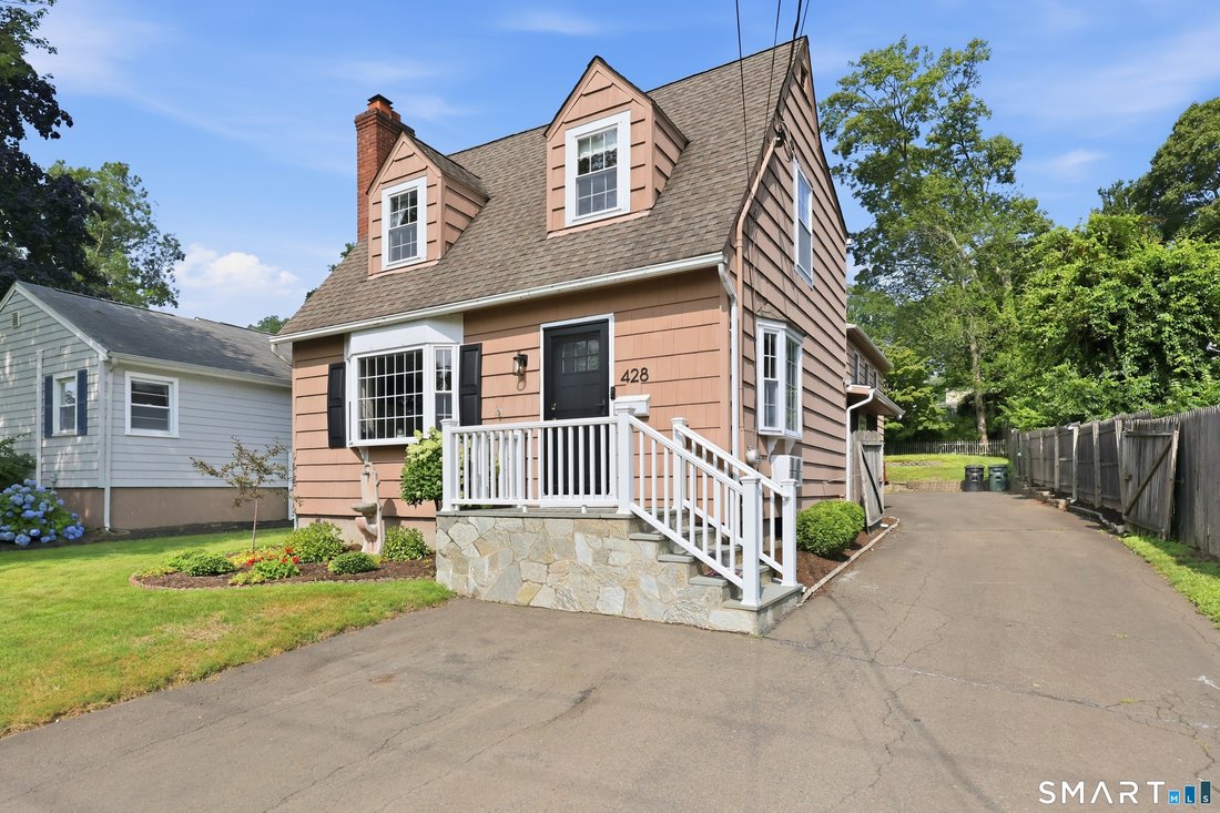 House in Milford, Connecticut, United States 3 - 18486445