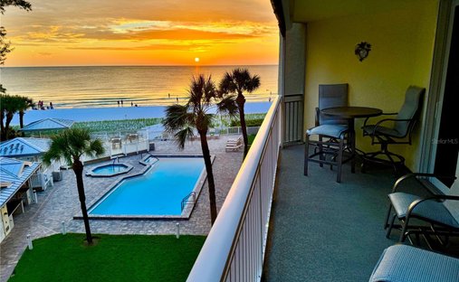 Condo in Indian Shores, Florida, United States 1
