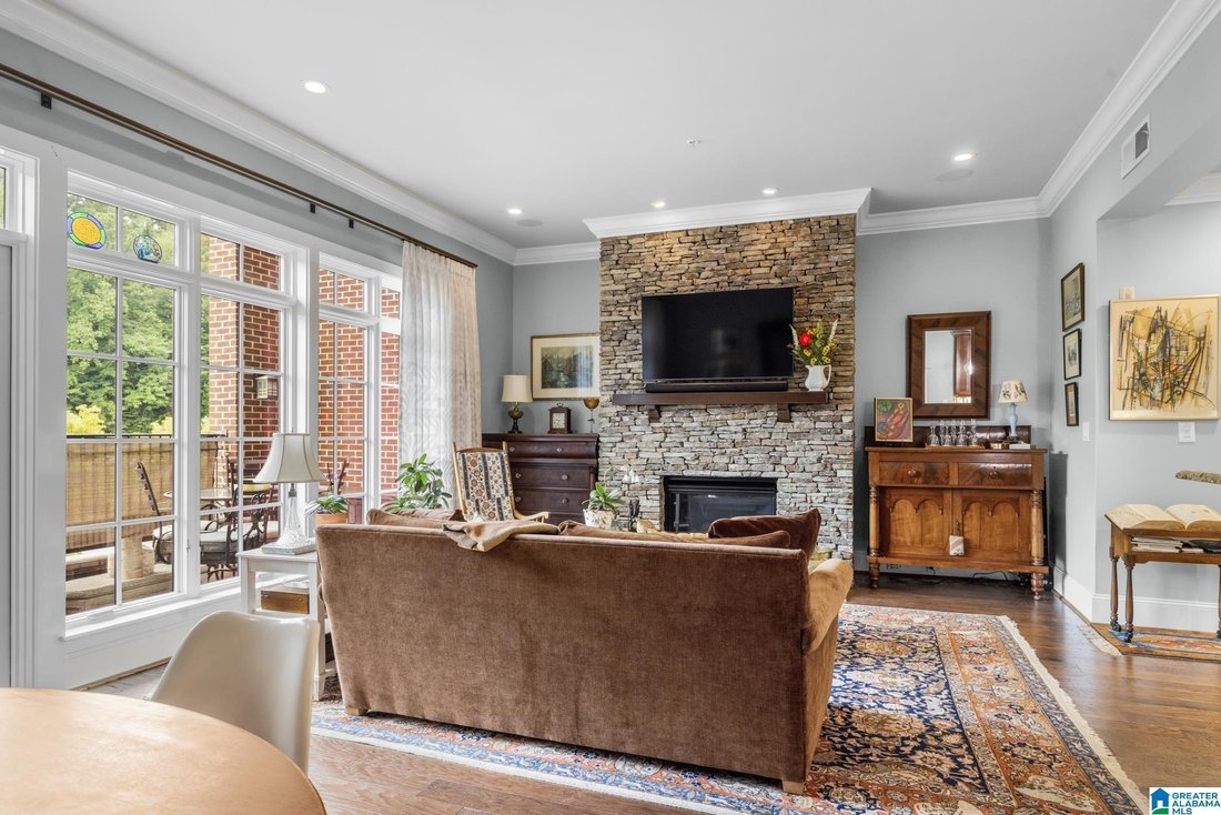 Condo in Mountain Brook, Alabama, United States 3 - 18594471
