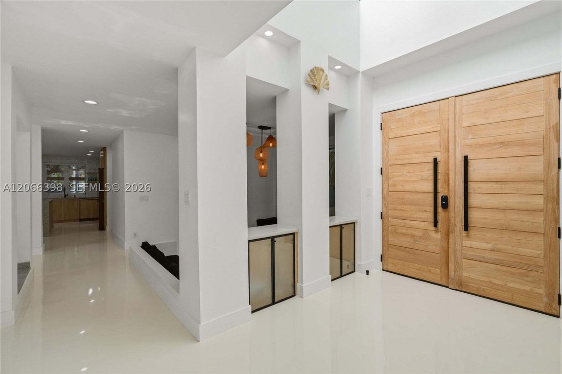 House in Hialeah, Florida, United States 5 - 18594199