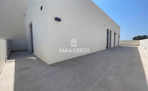 Penthouse in San Ġiljan, Malta 1