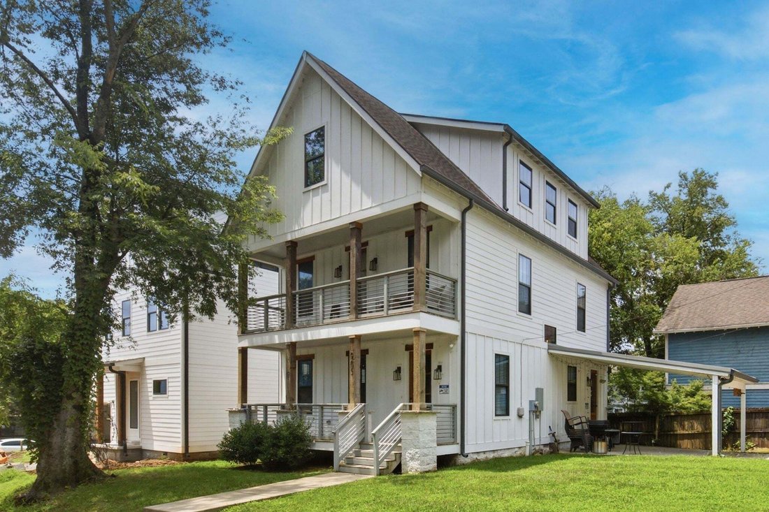 Co Op in Nashville, Tennessee, United States 2 - 18594502