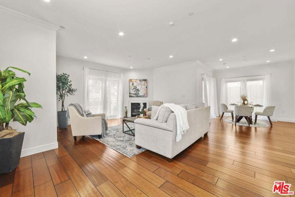 Condo in Los Angeles, California, United States 3 - 18594364