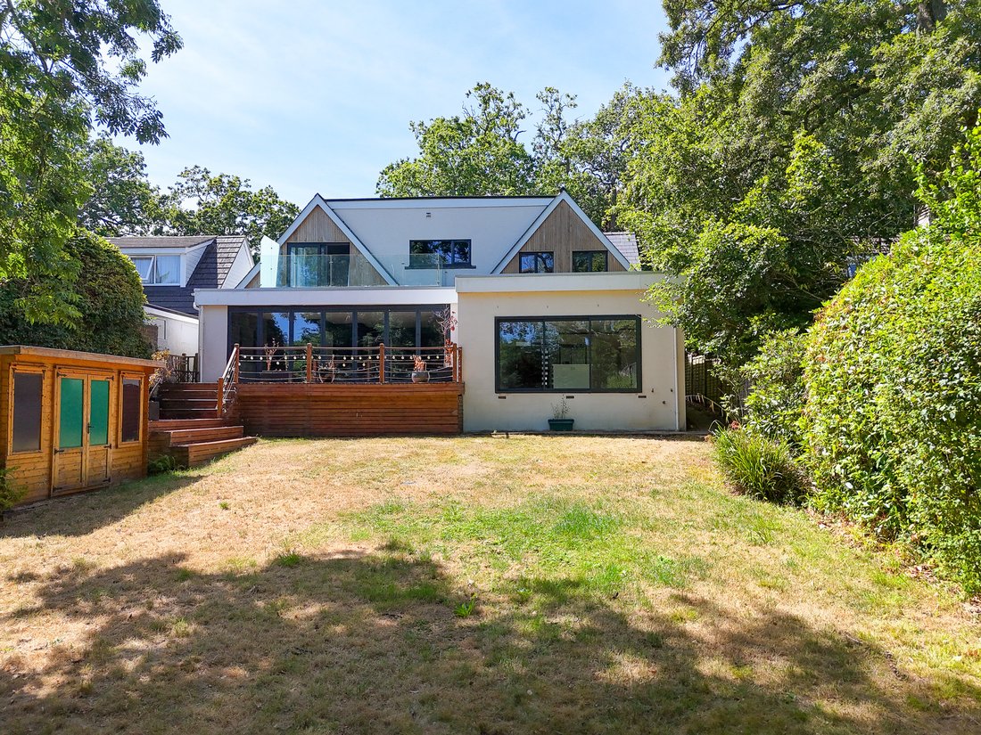 House in Christchurch, England 1 - 17488313