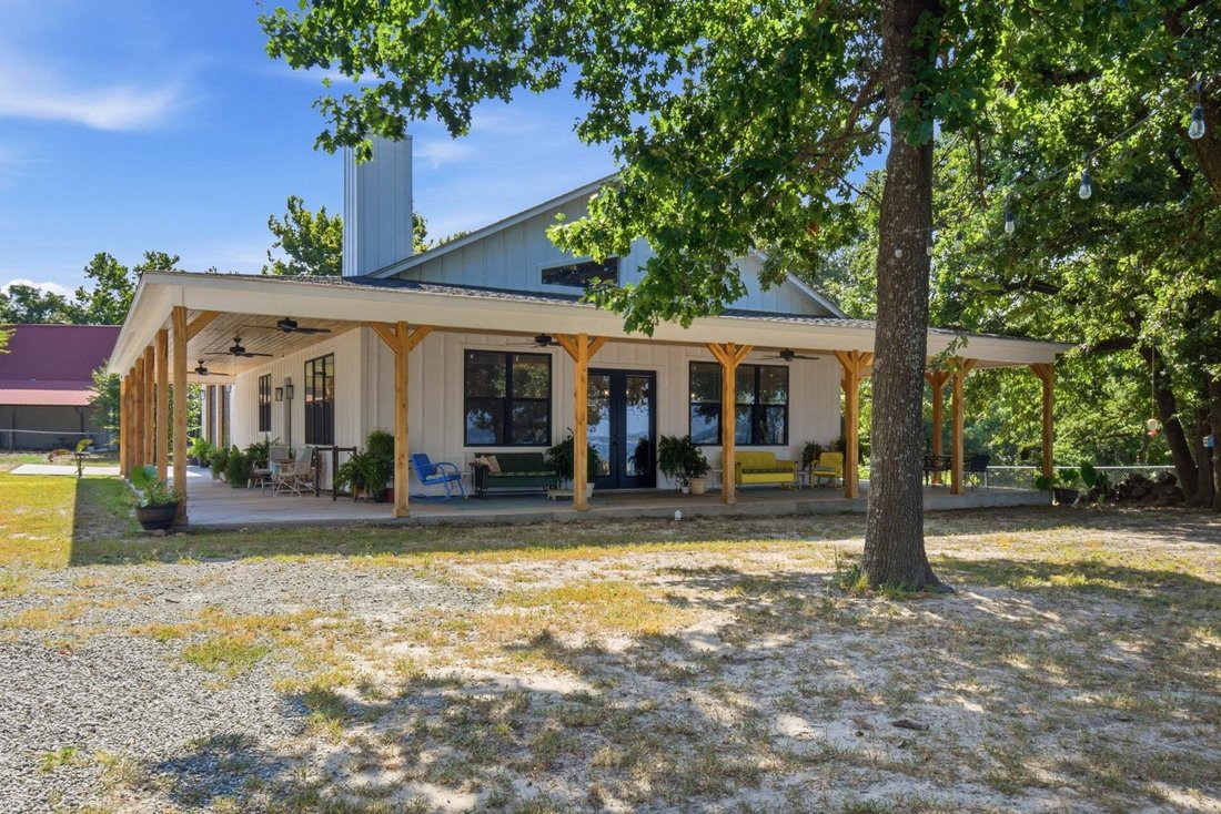 House in Eufaula, Oklahoma, United States 2 - 18594342