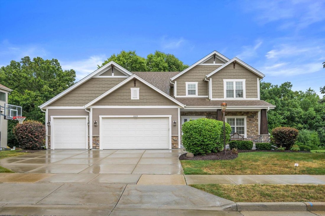 House in Waukesha, Wisconsin, United States 1 - 18594146