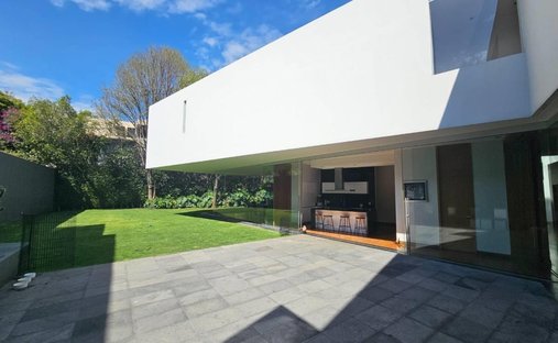 Townhouse in Mexico City, Mexico 1