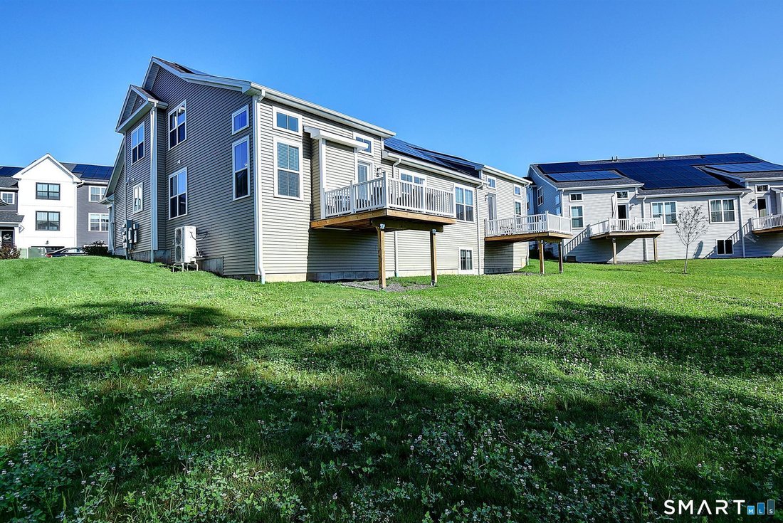 Condo in Cheshire, Connecticut, United States 3 - 18594231