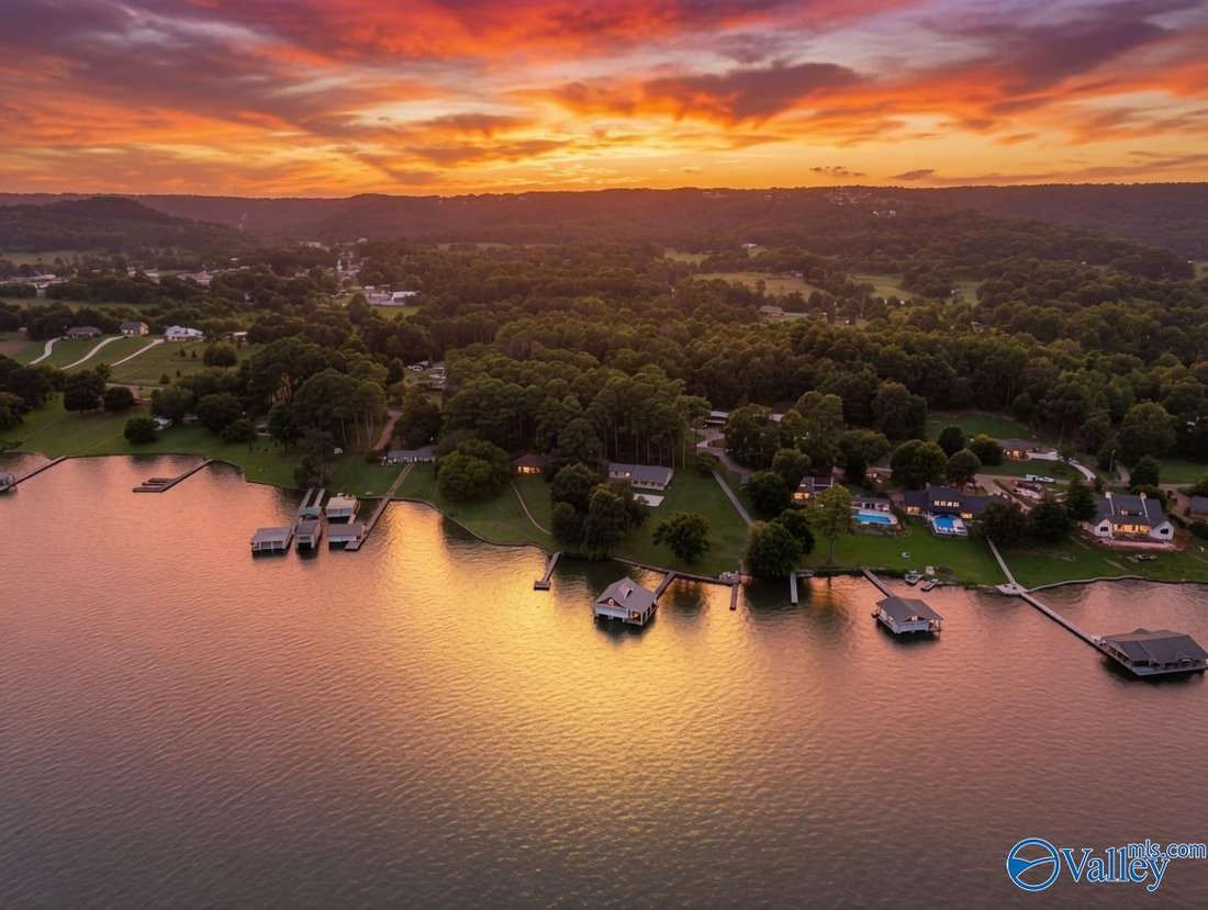 House in Guntersville, Alabama, United States 2 - 18594150