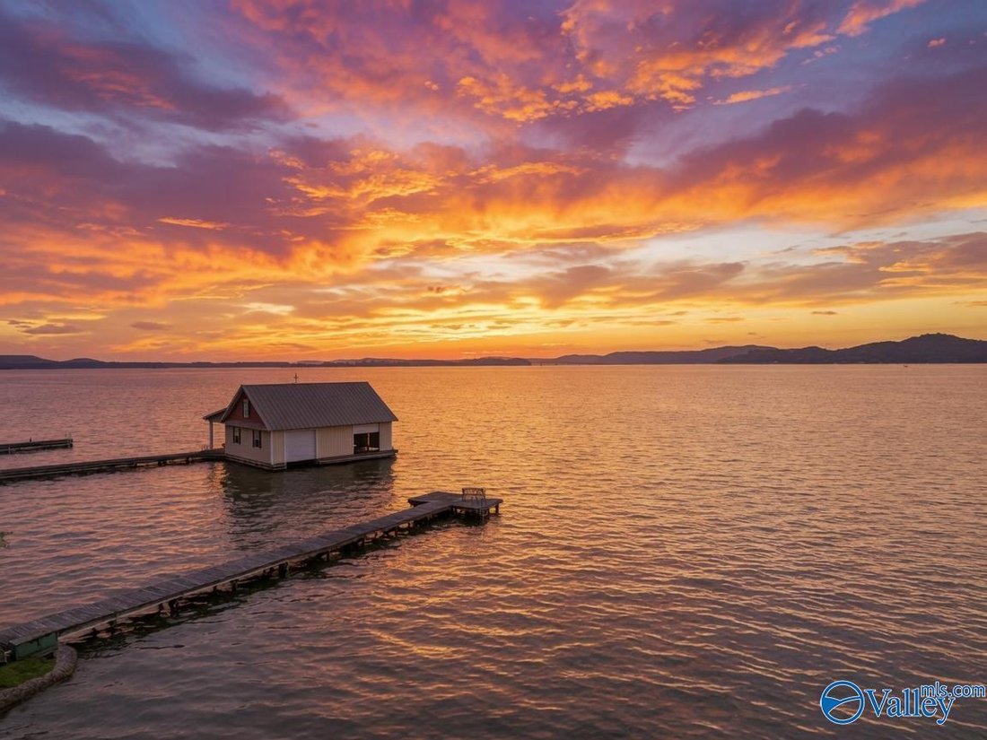 House in Guntersville, Alabama, United States 1 - 18594150
