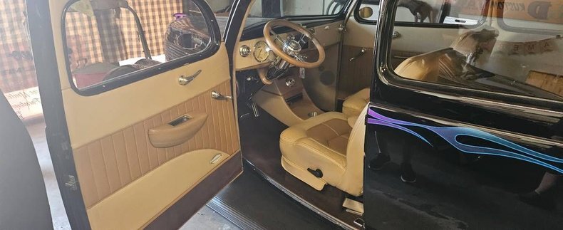 Sedan in Glendale, United States 2 - 18594695