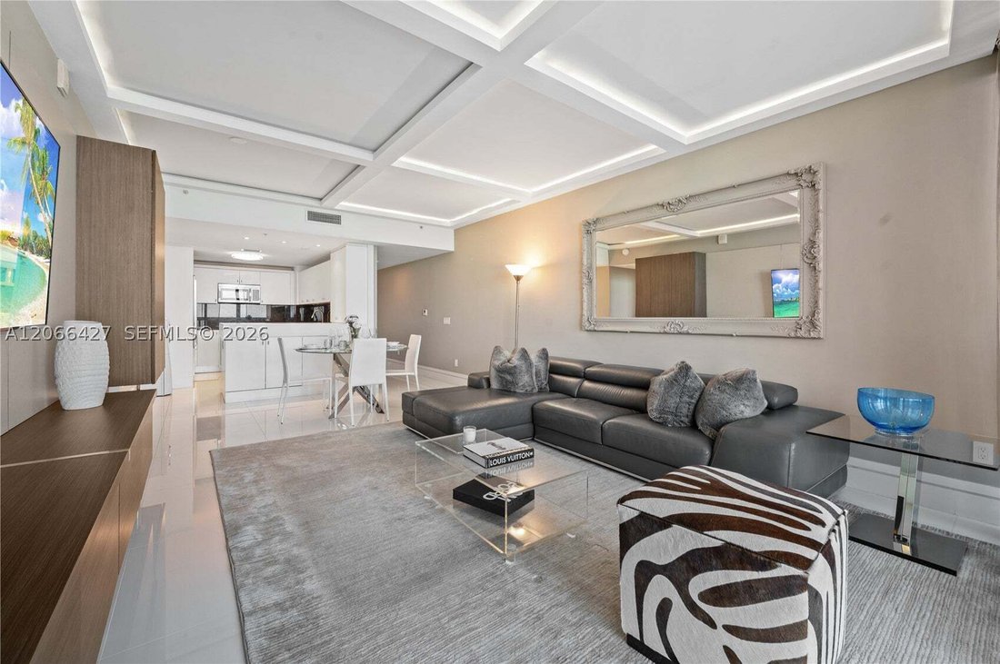 Condo in Miami Beach, Florida, United States 5 - 18594194