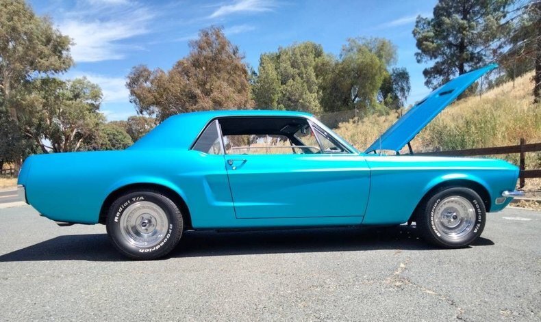 Coupe in Glendale, United States 4 - 18594704