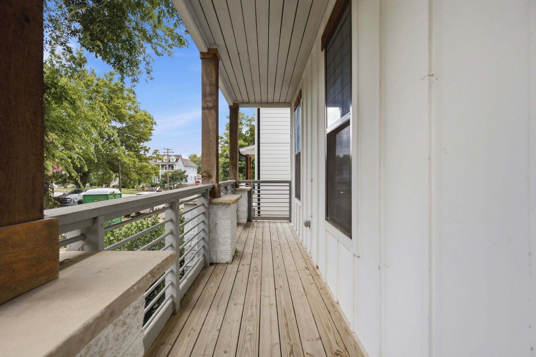 Co Op in Nashville, Tennessee, United States 3 - 18594502