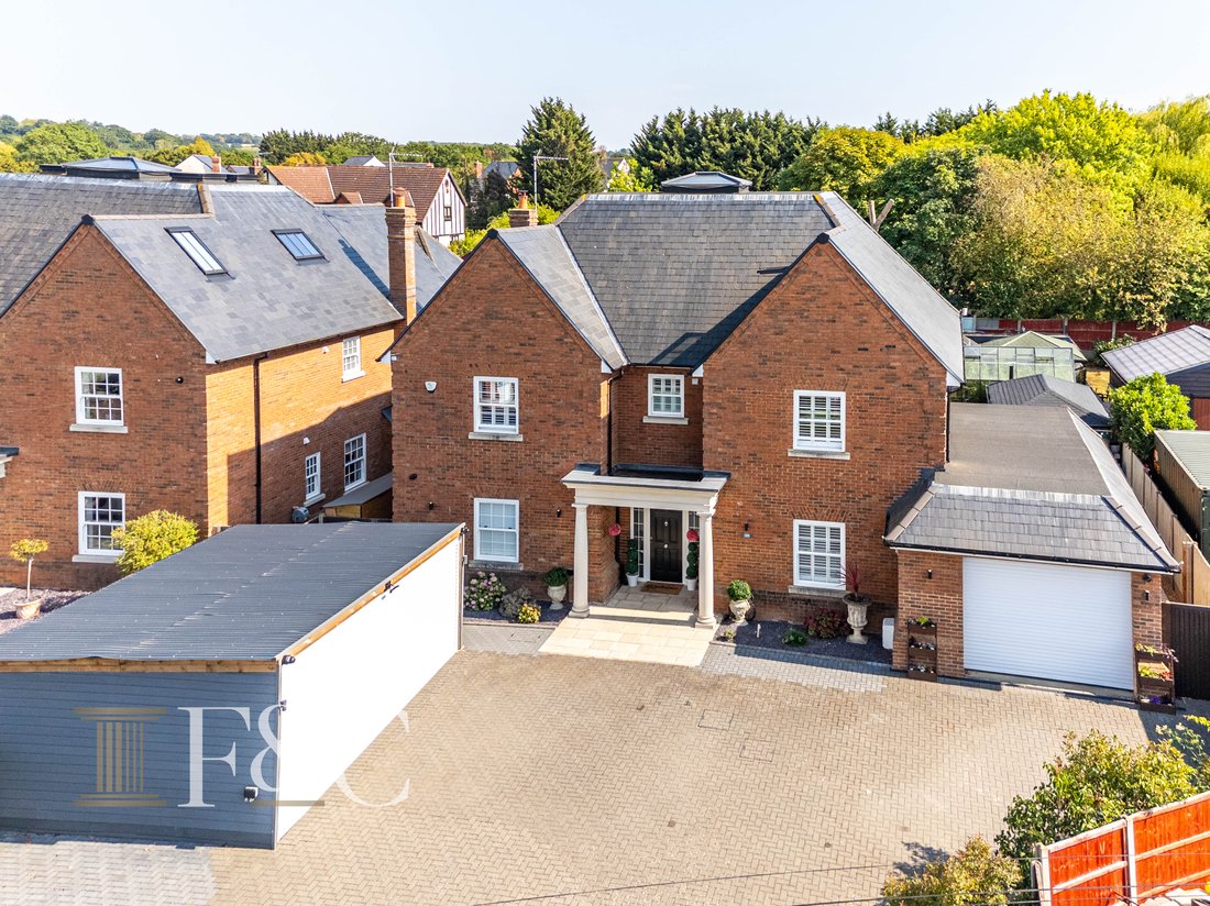House in Hoddesdon, Broxbourne, England 1 - 18594768