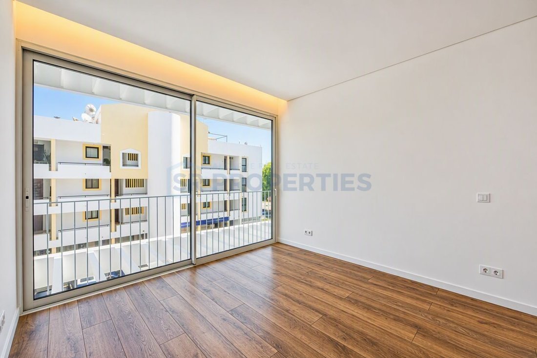 Apartment in Vilamoura, Quarteira, Algarve 3 - 18438123