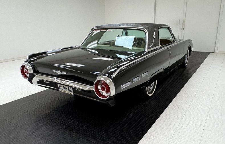 Coupe in Morgantown, United States 5 - 18594904