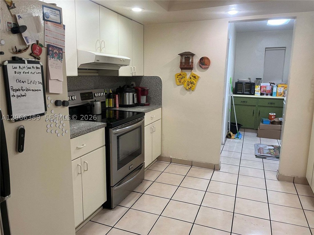 House in Miami, Florida, United States 4 - 18594204