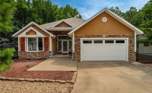 House in Linn Creek, Missouri, United States 1