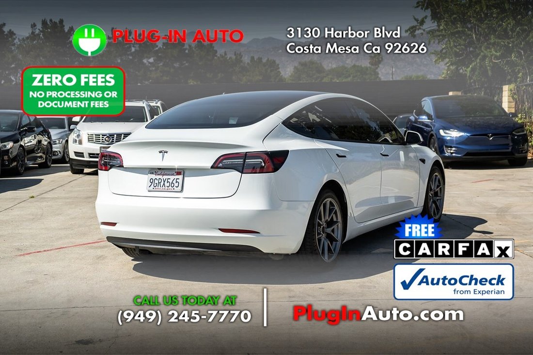 Sedan in Costa Mesa, CA, United States 4 - 18595155