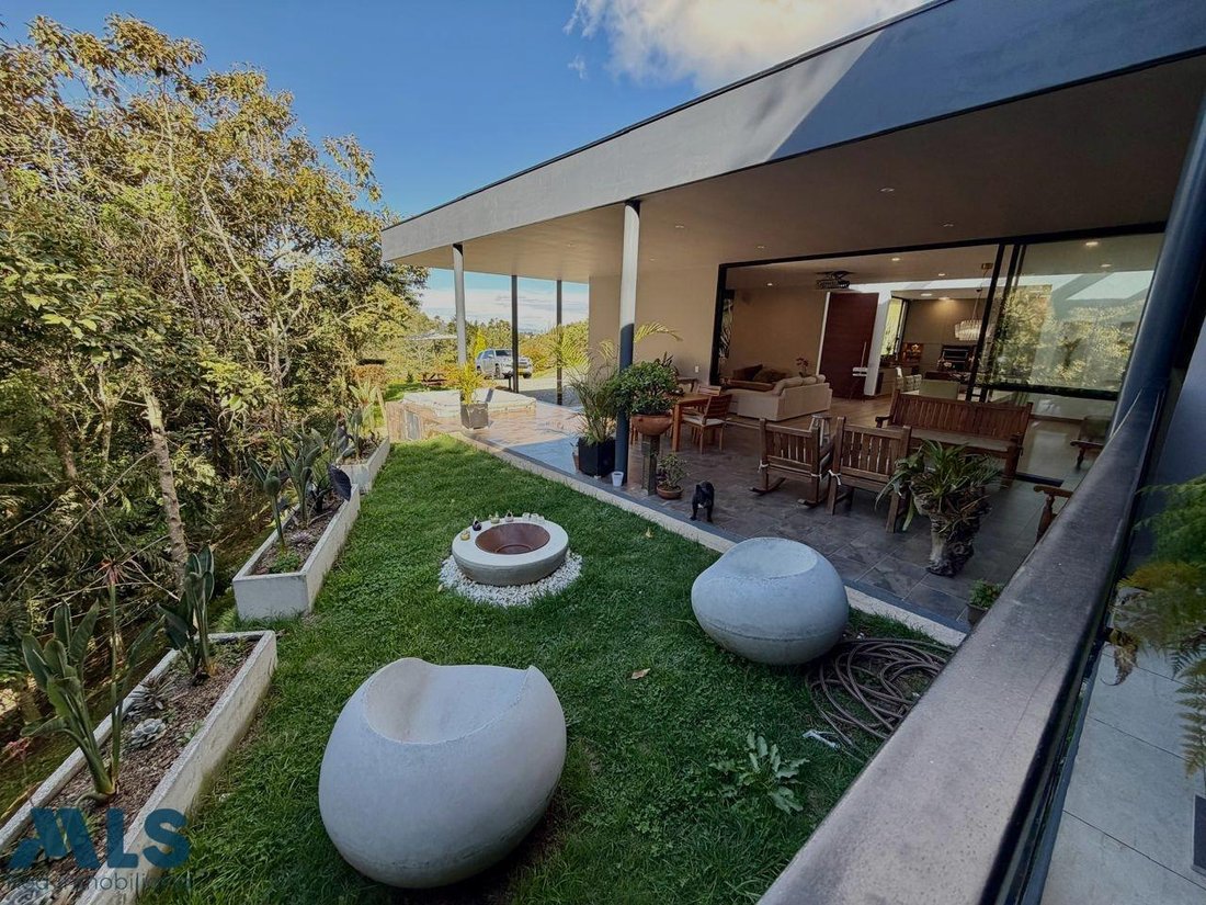 House in Envigado, Antioquia, Colombia 1 - 18595015