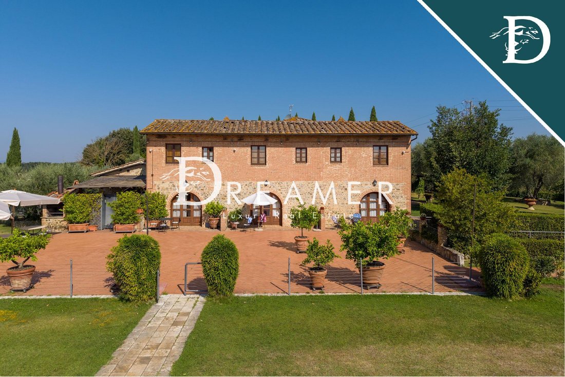 Farm Ranch in Castelnuovo Berardenga, Tuscany, Italy 4 - 18595431