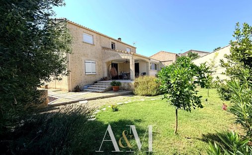 Villa in Loupian, Occitania, France 1