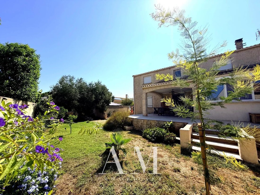 Villa in Loupian, Occitania, France 4 - 18595258
