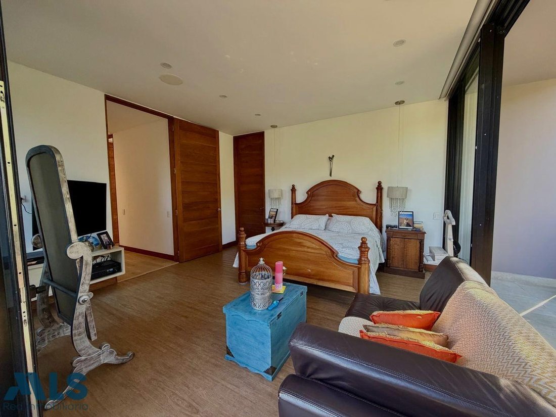 House in Envigado, Antioquia, Colombia 3 - 18595015