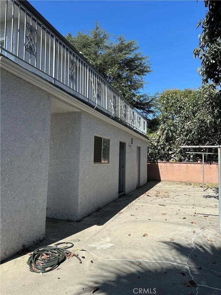 Bellflower, California, United States 5 - 18595043