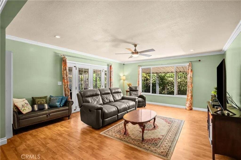 House in Signal Hill, California, United States 2 - 18595014