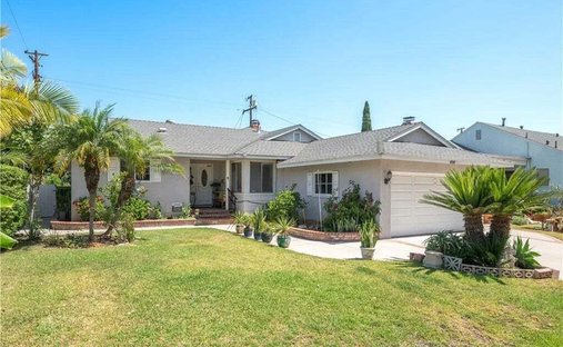 House in Signal Hill, California, United States 1