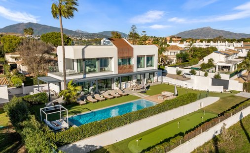 Villa in Estepona, Andalusia, Spain 1