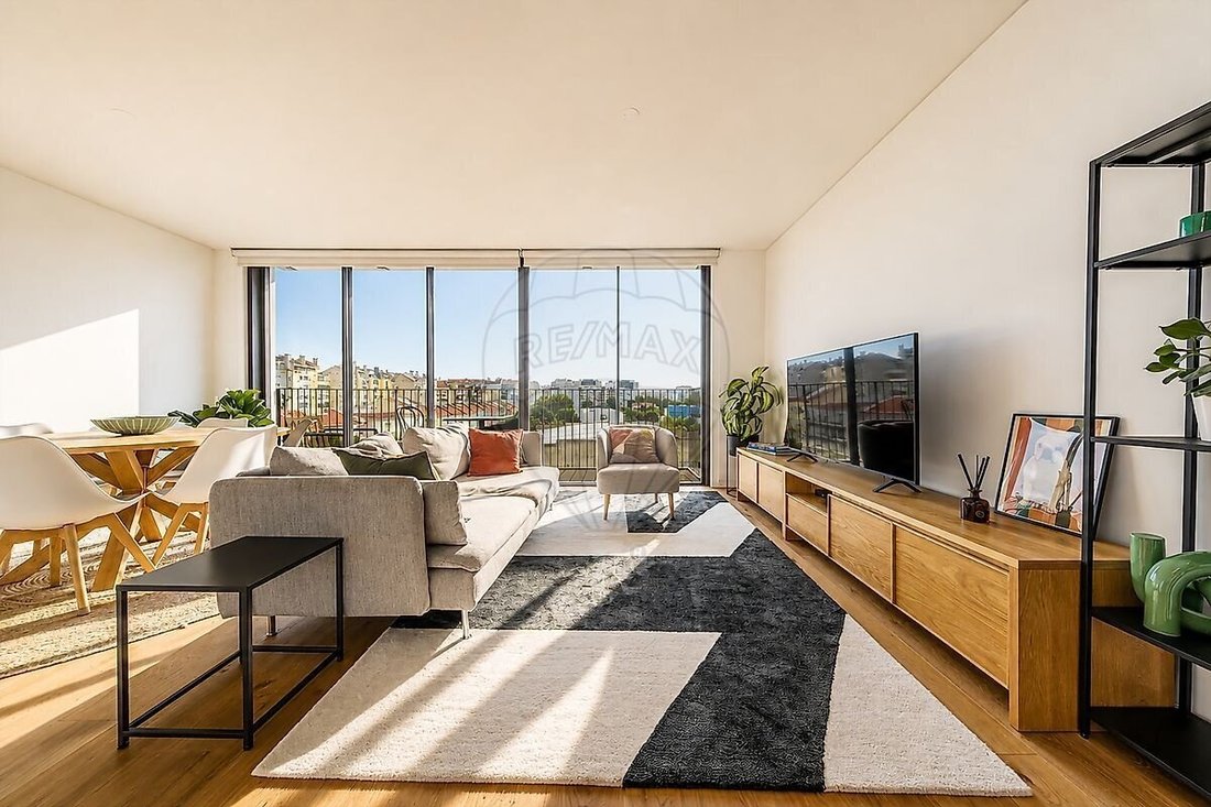Apartment in Benfica, Lisbon, Portugal 3 - 18595226