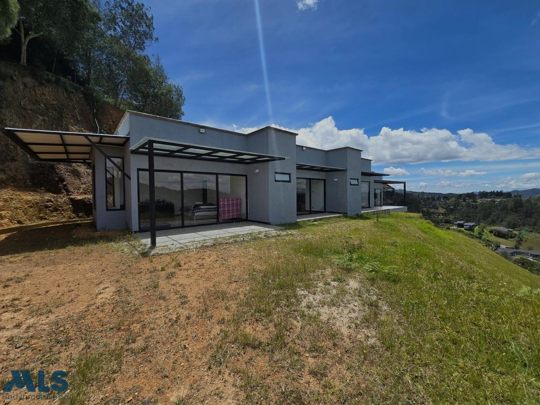 House in Envigado, Antioquia, Colombia 1 - 18595011