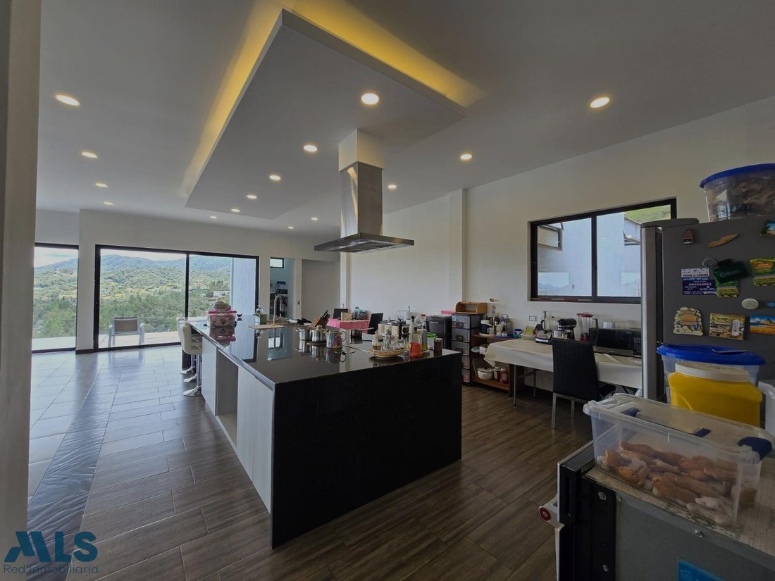 House in Envigado, Antioquia, Colombia 4 - 18595011