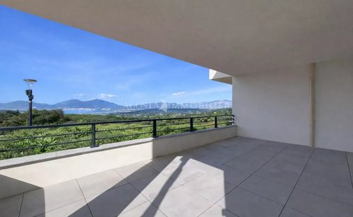 Apartment in Grosseto-Prugna, Corsica, France 1