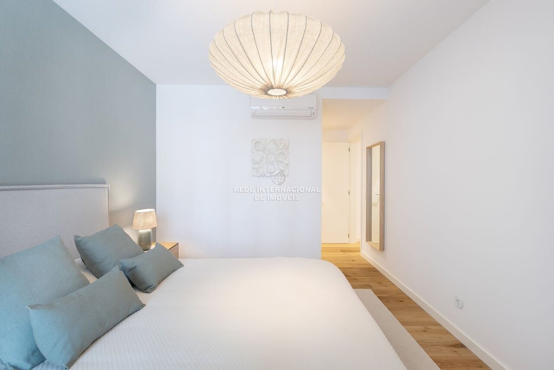 Apartment in Alges, Lisbon, Portugal 5 - 18555648
