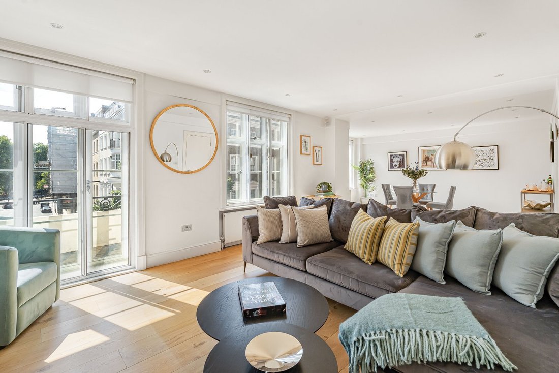 Apartment in Mayfair, Westminster, England 1 - 17302515