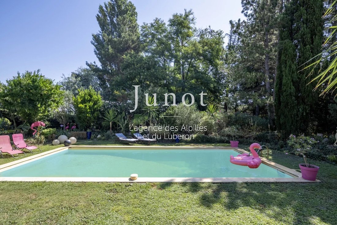 Country House in Boulbon, Provence-Alpes-Côte d'Azur, France 5 - 18595496