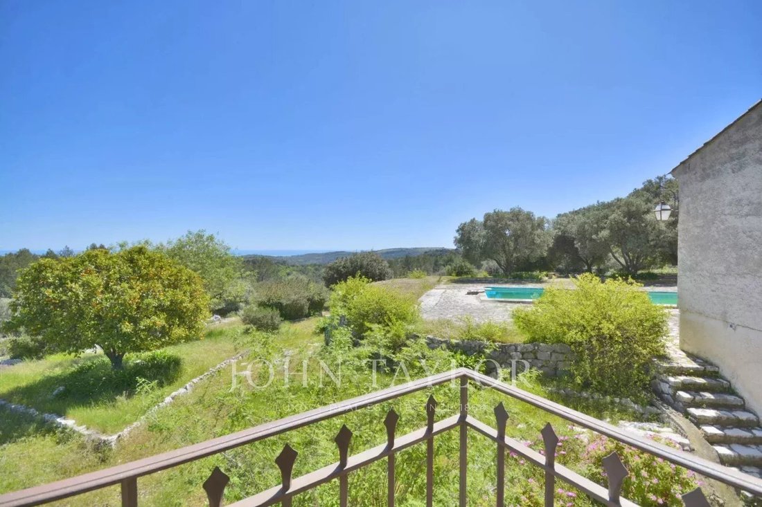 House in Sud, Roquefort-les-Pins, France 5 - 18595438