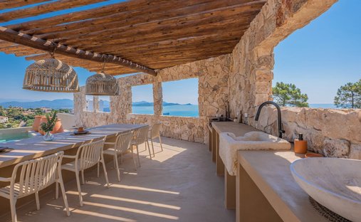 Villa à Fréjus, Provence-Alpes-Côte d'Azur, France 1