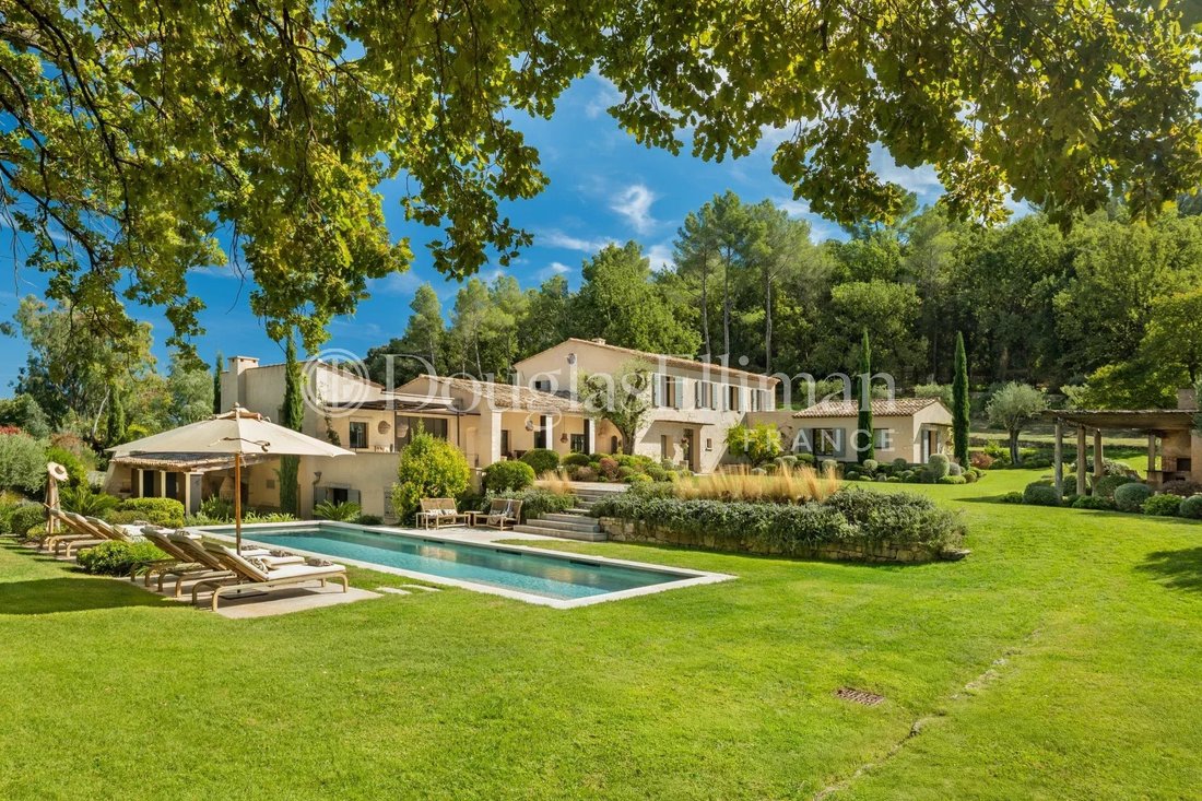 Villa in Grasse, Provence-Alpes-Côte d'Azur, France 4 - 18595441