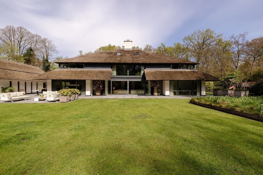 Villa in Bloemendaal, North Holland, Netherlands 5 - 18595462