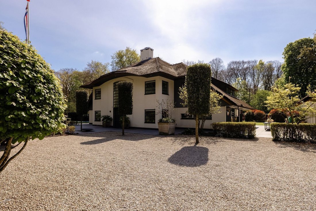 Villa in Bloemendaal, North Holland, Netherlands 4 - 18595462